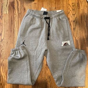 Jordan Sport DNA HBR fleece pants. Size M
